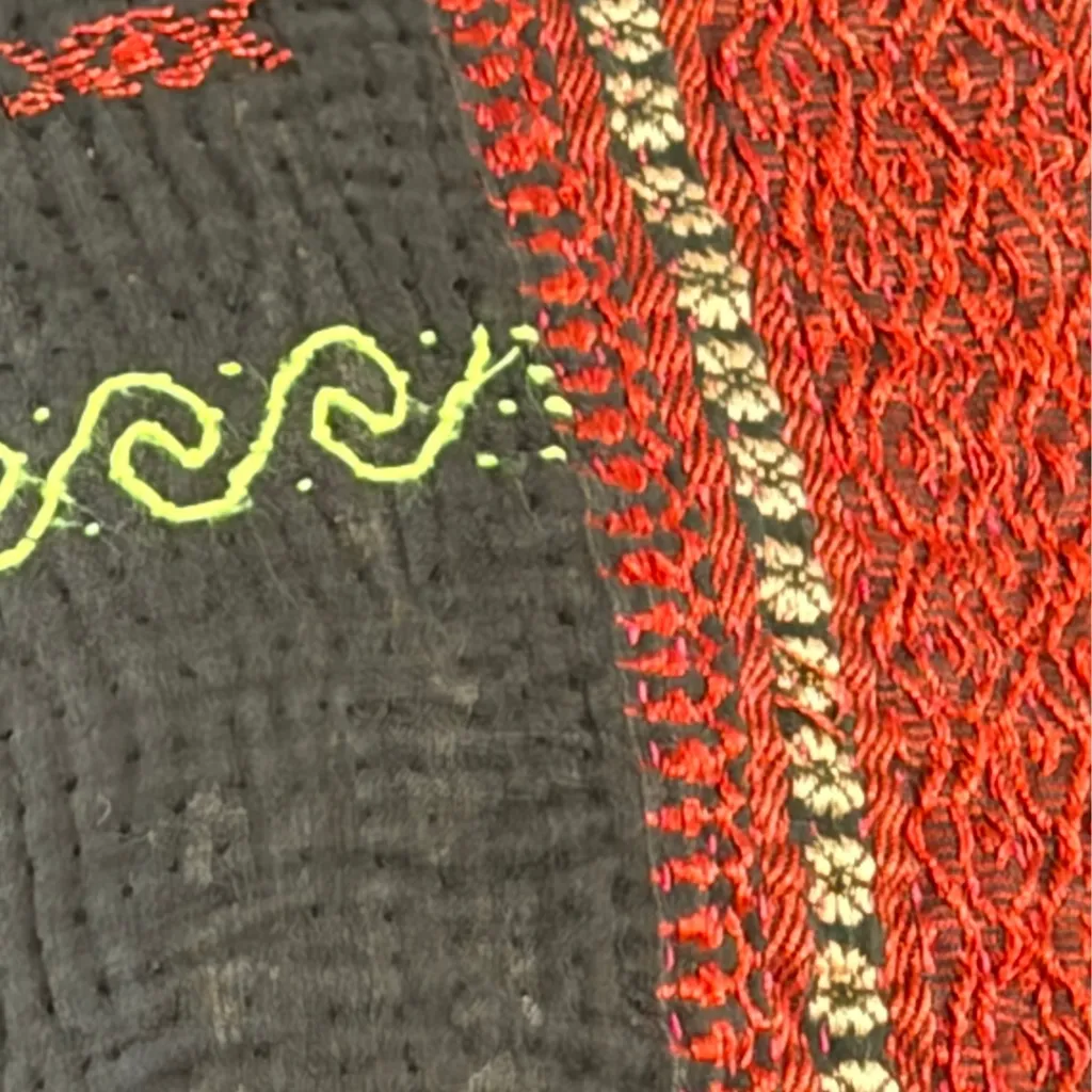 jasje F zijde 1 detail.webp